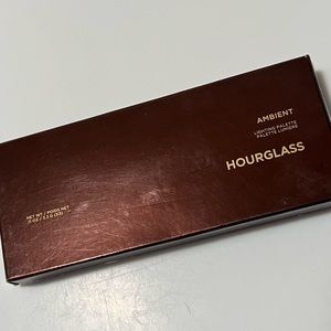 Hourglass ambient lighting palette